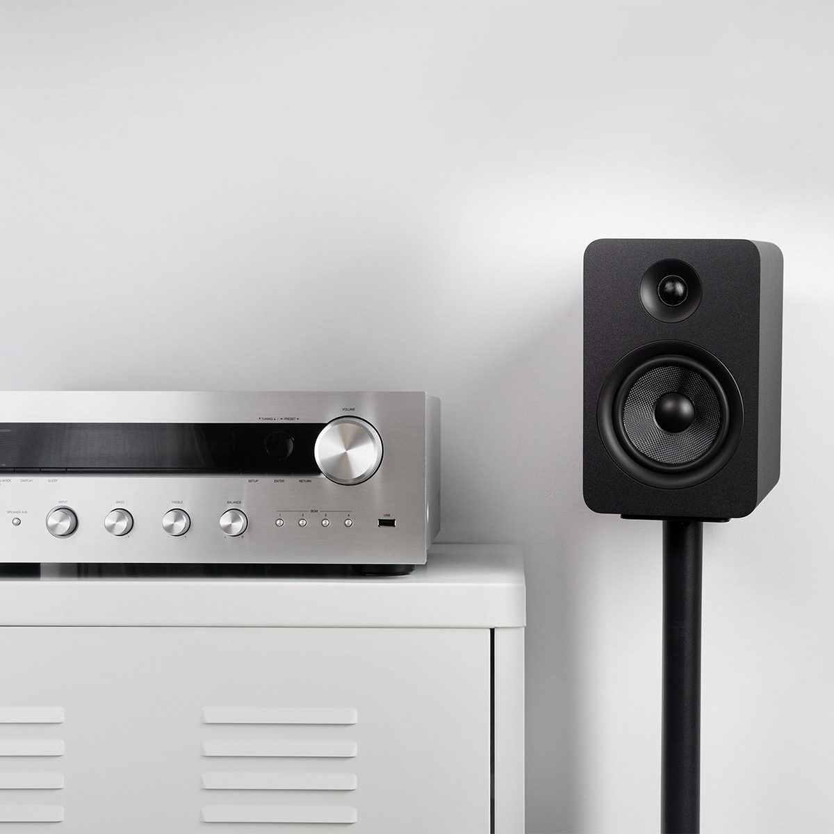 Kanto YUP6 Passive Bookshelf Speakers - Pair - Picture 11 of 18